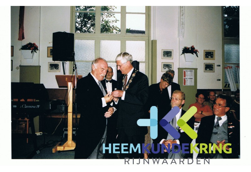 1998-0829 (2)